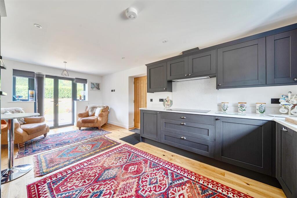 House in Dorchester - View 5