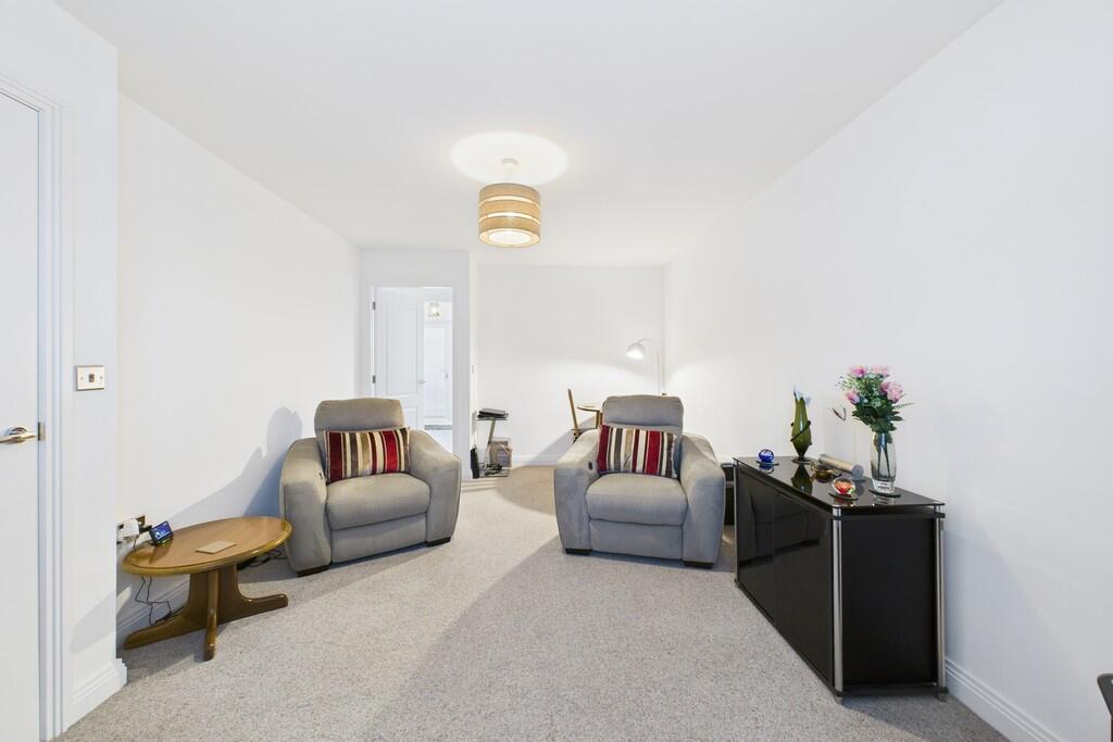 33 Mellings Place, Carnforth, LA5 9TQ photo 2