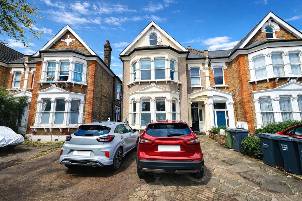 Main image of property: Bromley Road, Catford, London, SE6