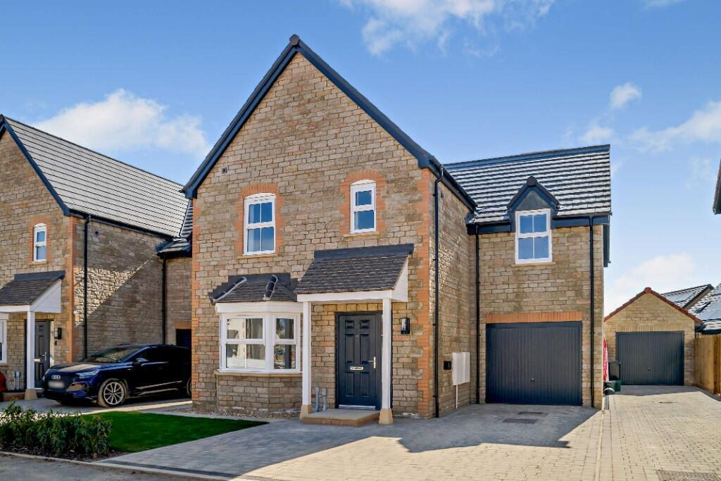 Main image of property: North Road,
Engine Common,
Yate,
BS37 7LQ