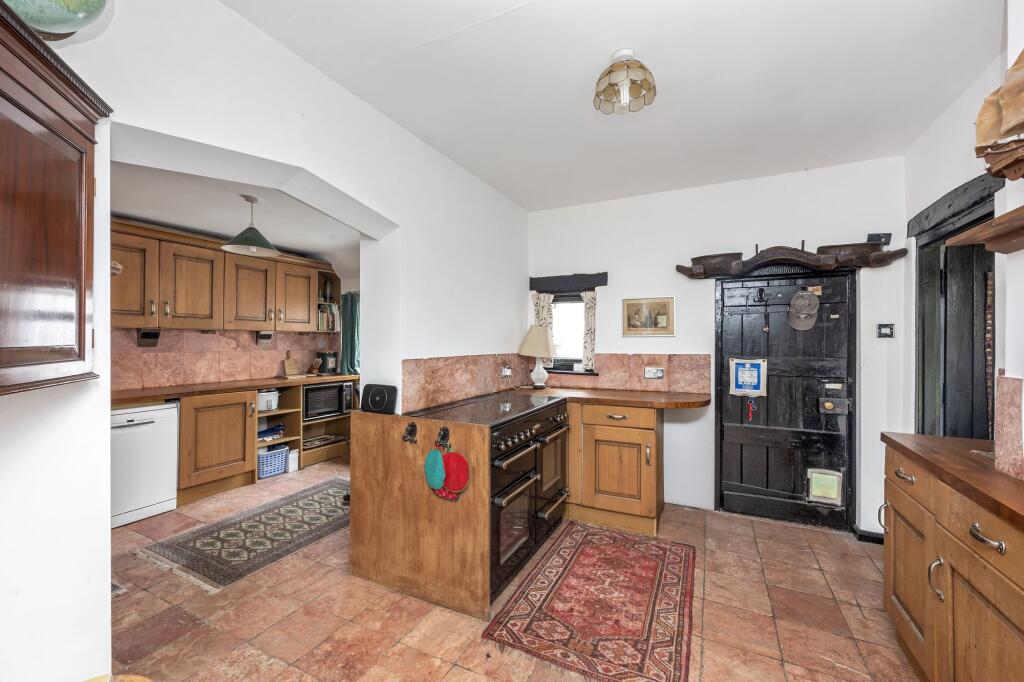 Burtenshaws, 11 Boddingtons Lane, Ditchling, BN6 8SS photo 3