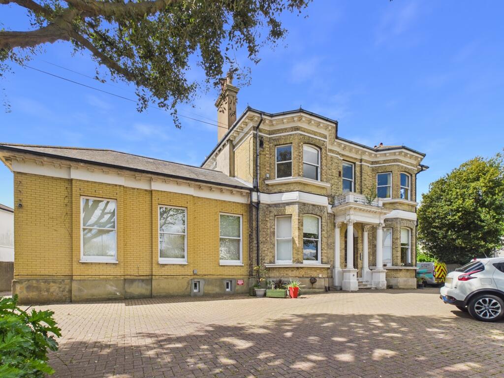 Main image of property: 11 Farncombe Road, Worthing, West Sussex, BN11 2AY