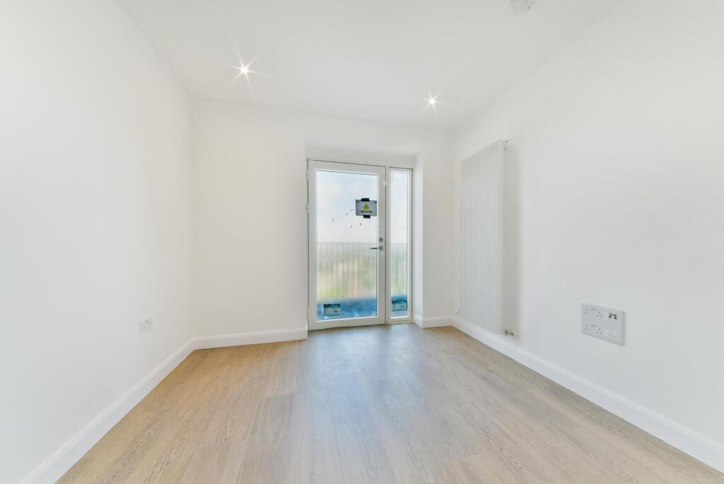 Wellspring House, Western Gateway, London, E16 photo 3