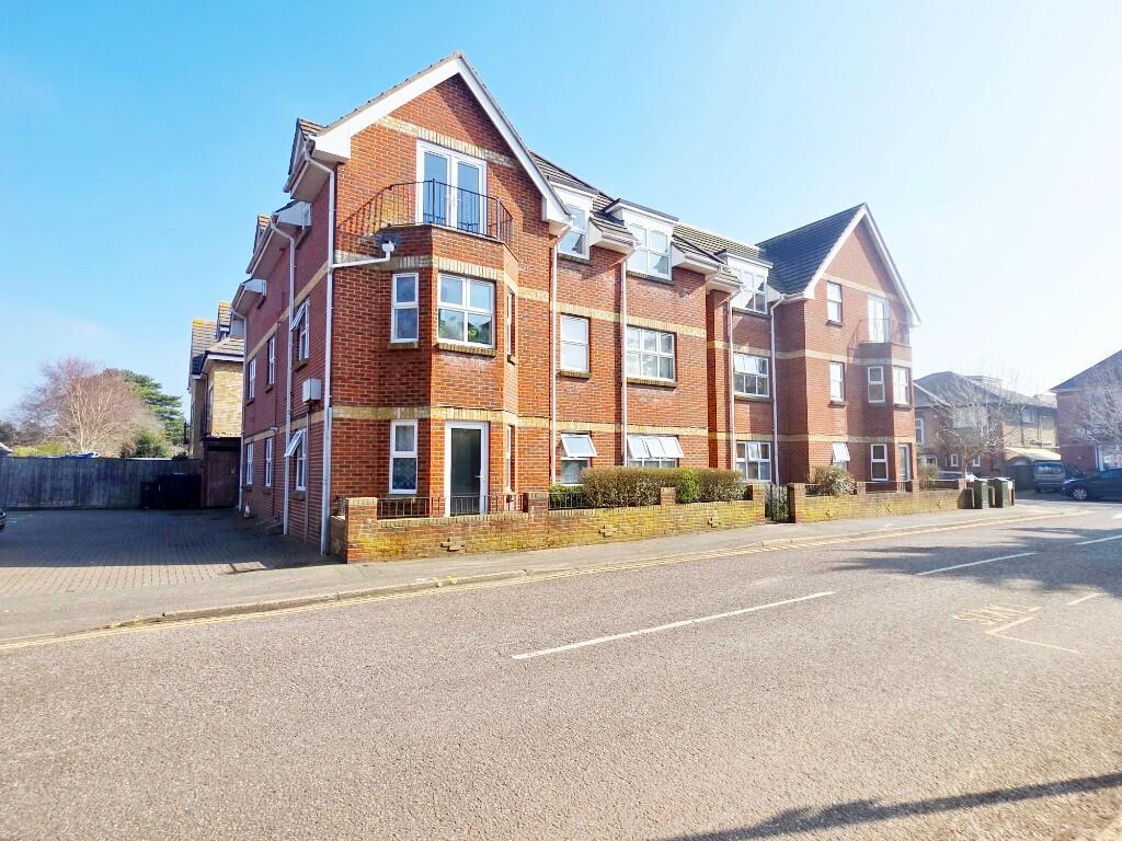 Main image of property: Heathcote Road, Boscombe, Bournemouth, Dorset, BH5
