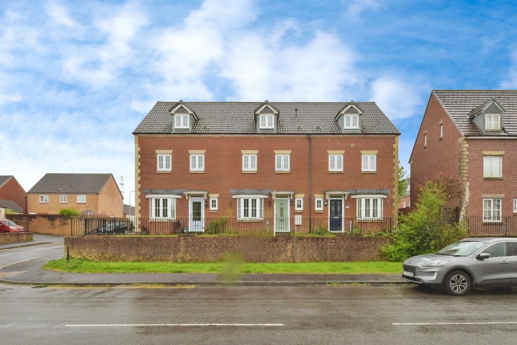 Main image of property: Ffordd Y Gamlas, Bynea, Llanelli