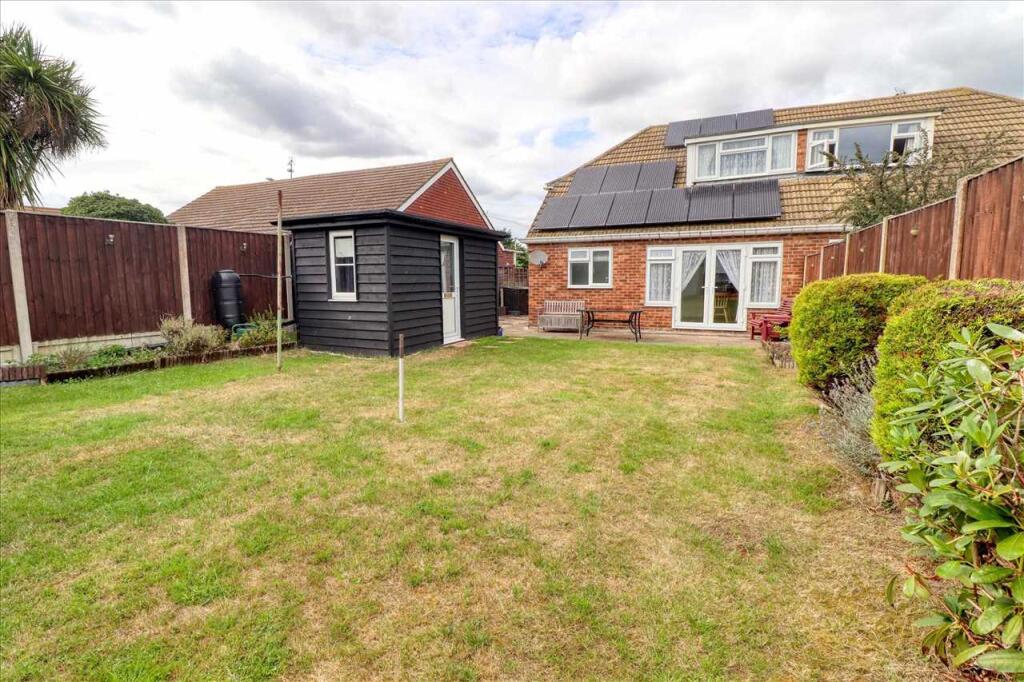 House in Clacton-on-Sea, Great Clacton - View 4