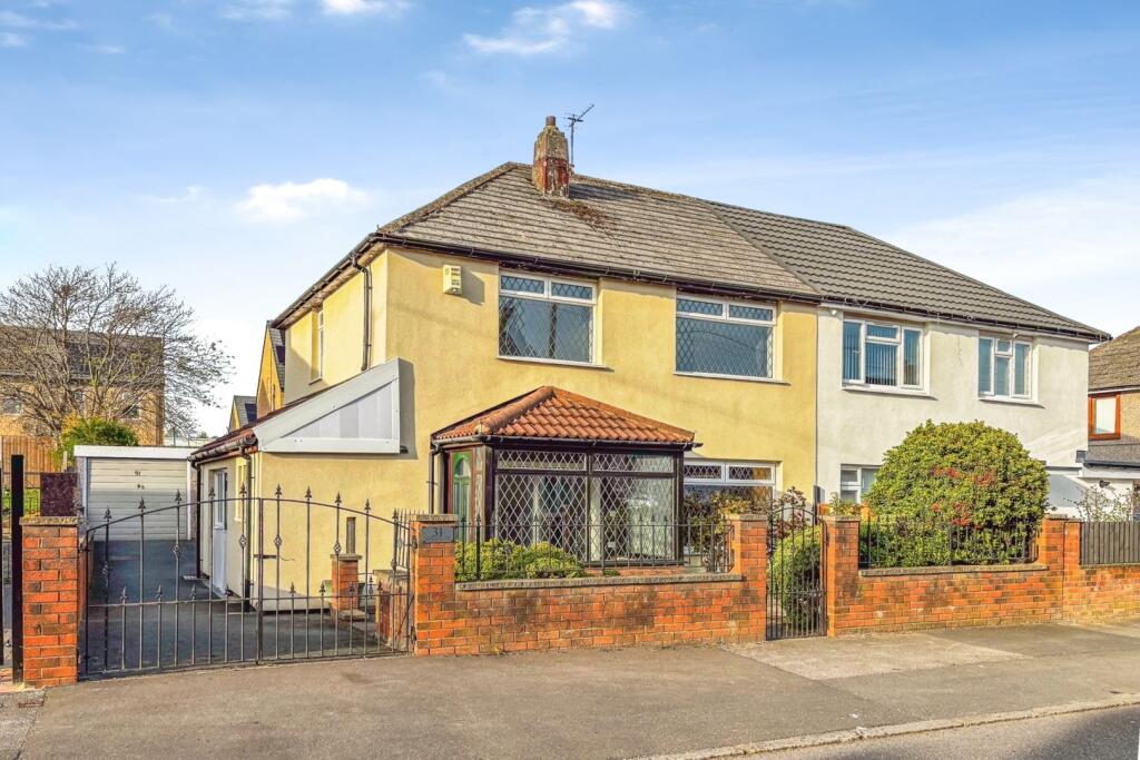 House in Leeds - View 2