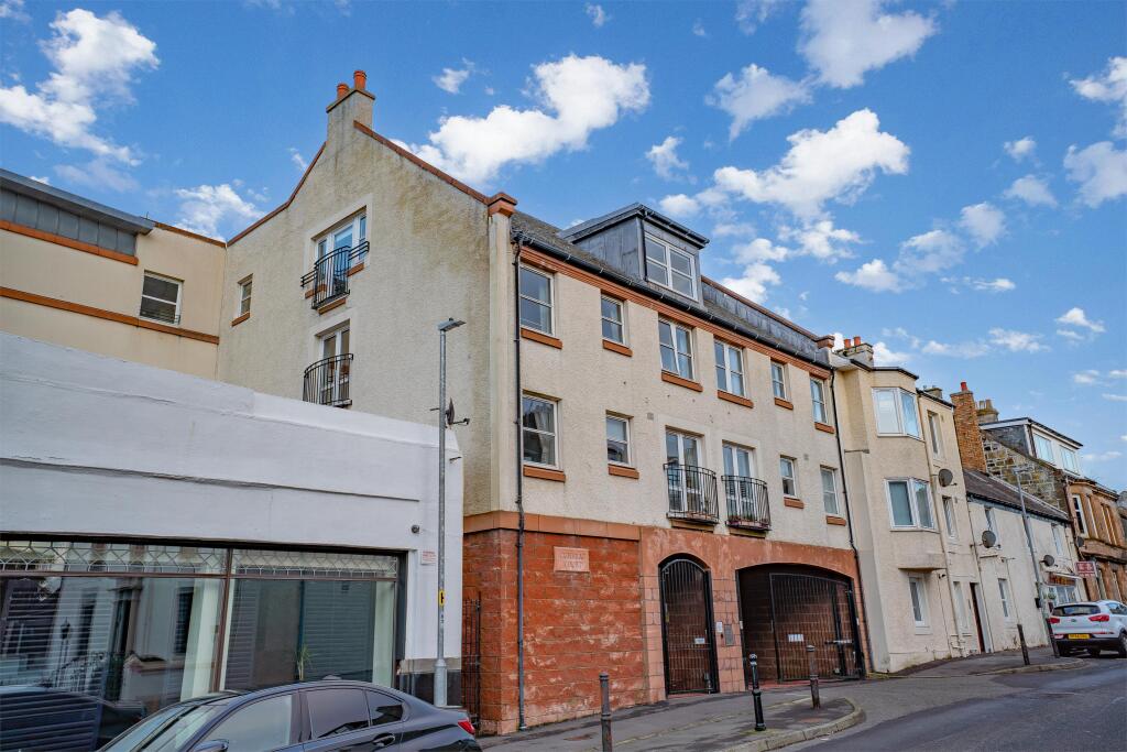 Main image of property: 10 Cumbrae Court, Nelson Street, Largs, KA30 8LG