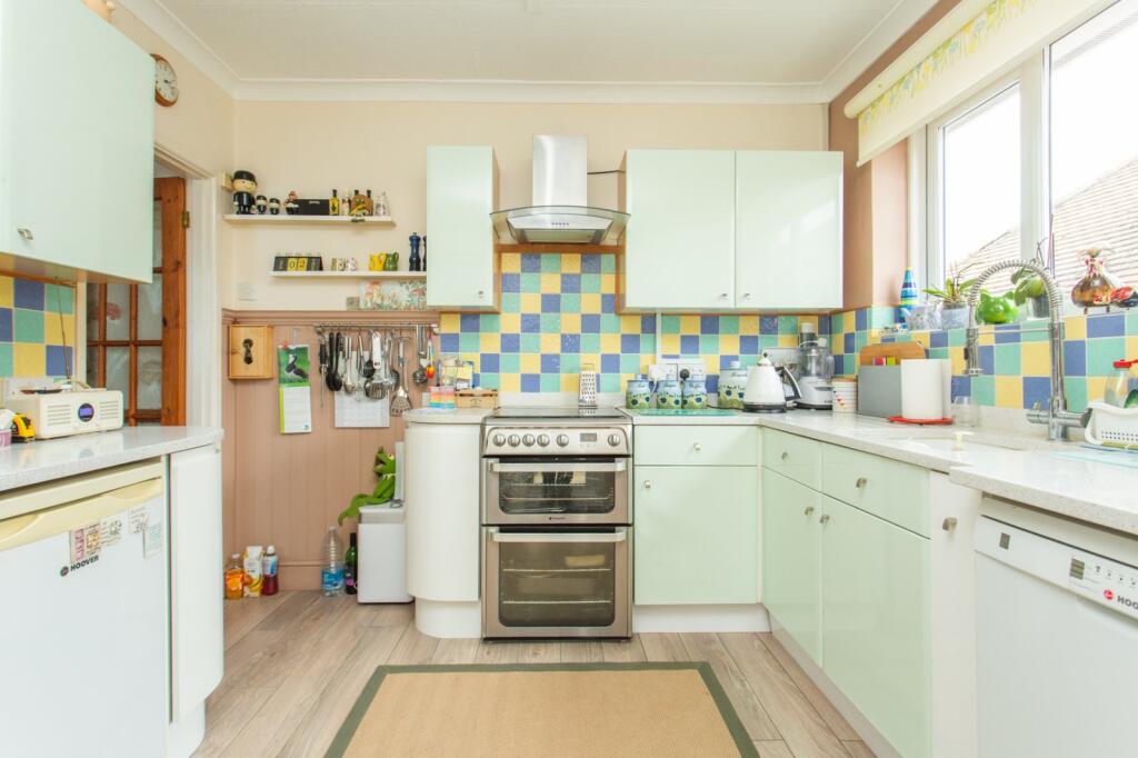 House in Herne Bay, Hunter's Forstal, Talmead - More