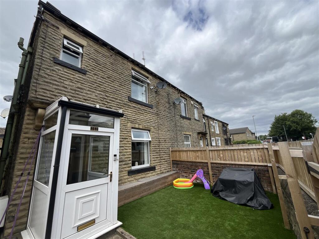 Main image of property: Town Gate, Wyke, Bradford