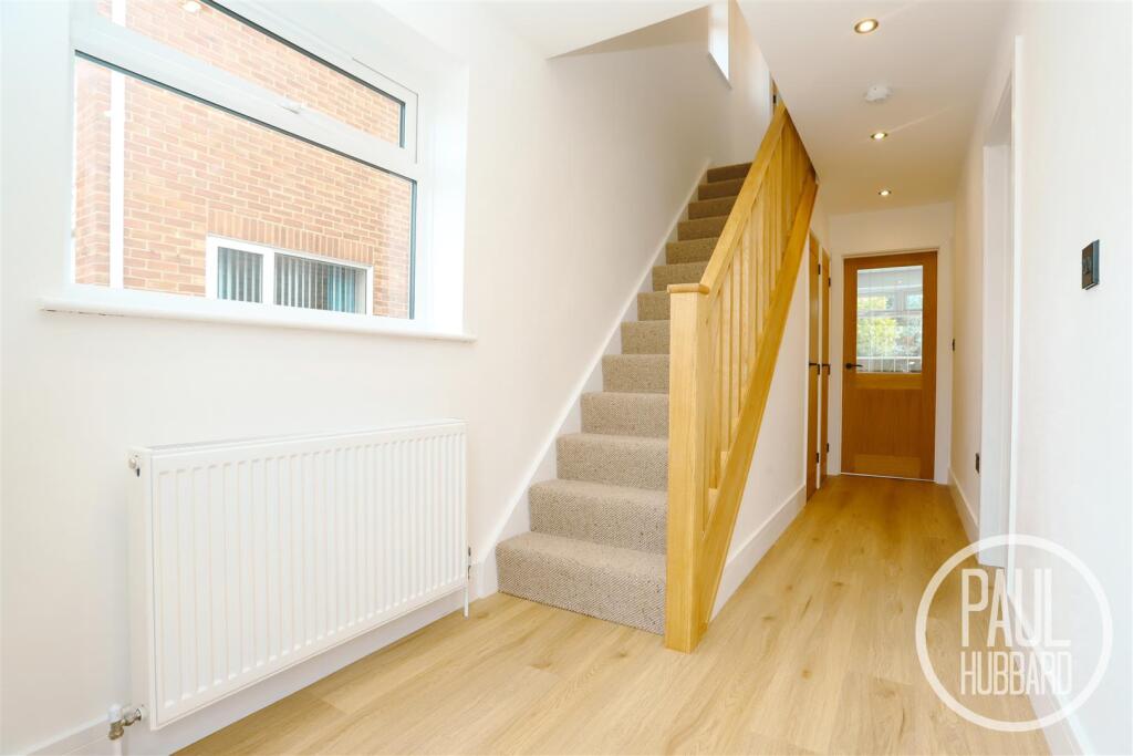 House in East Suffolk, Lowestoft - More