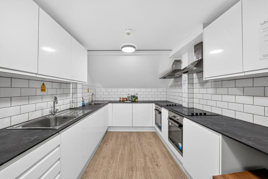 Apartment in London - View 5