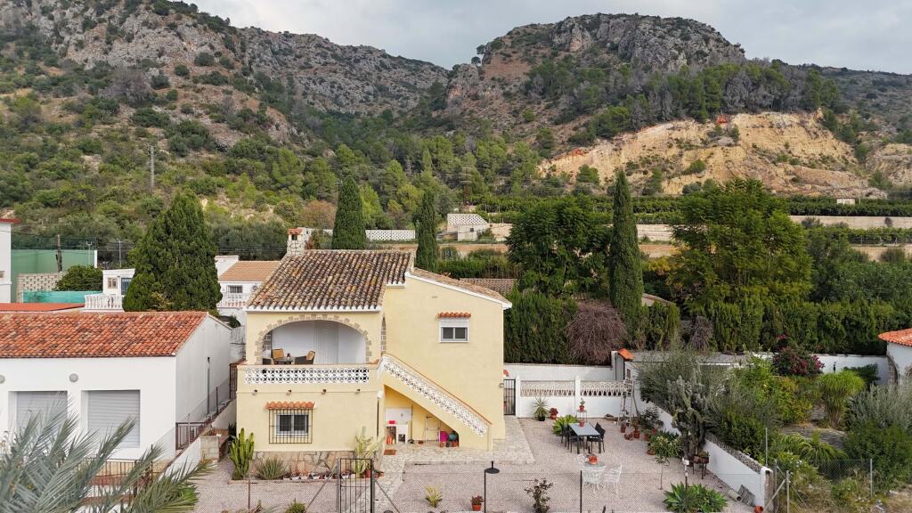 Main image of property: Valencia, Alicante, Adsubia