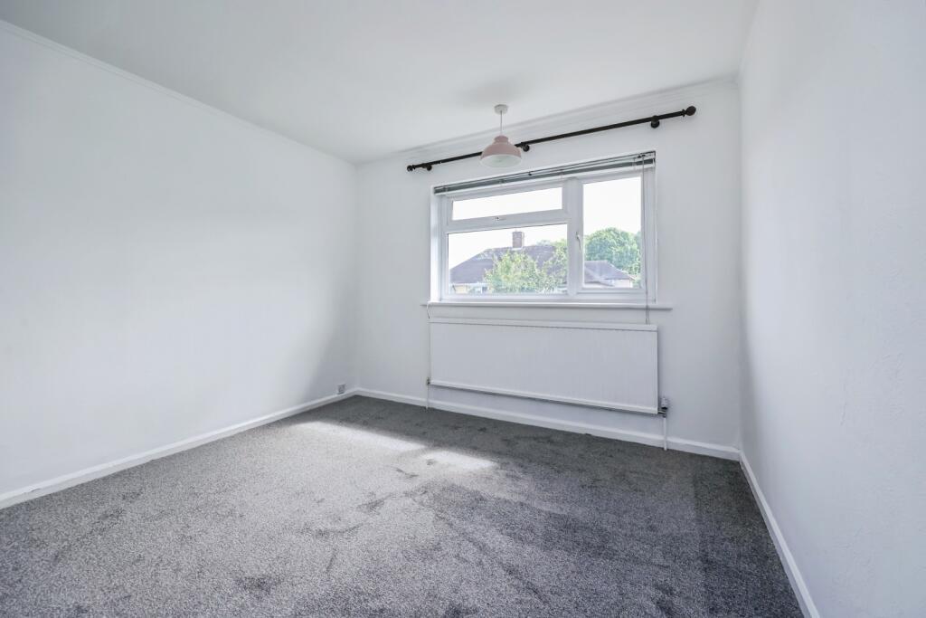 Gardendale Avenue, Clifton, Nottingham, NG11 - More