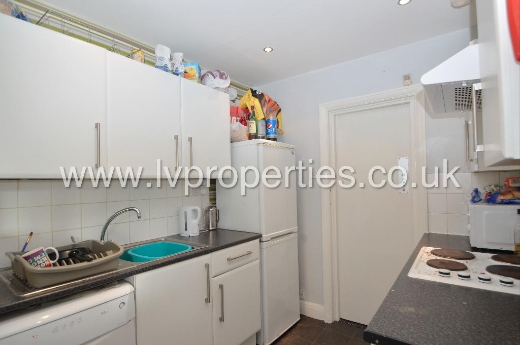 Ash Crescent, Headingley, Leeds, West Yorkshire, LS6 photo 5