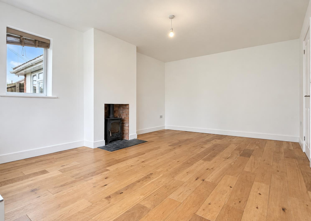House in Braintree, Great Notley - More