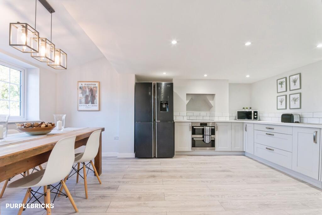 House in Swindon - View 5