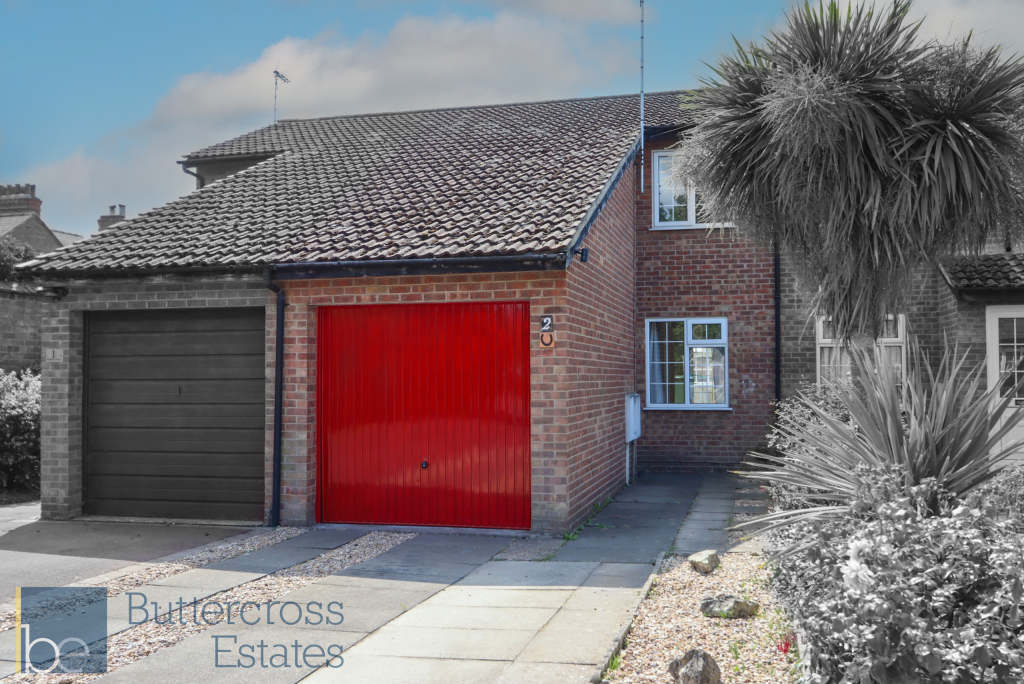 Main image of property: Walker Close, Newark, NG24 4BP
