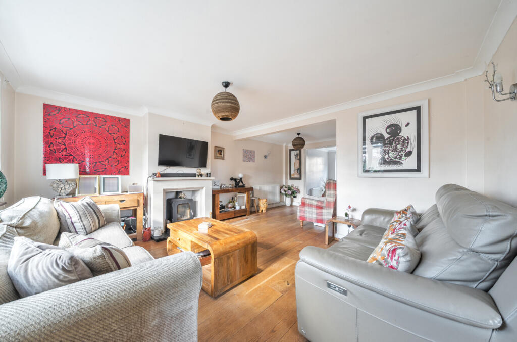 Wykeham Road, Netley Abbey, Southampton, Hampshire, SO31 photo 4