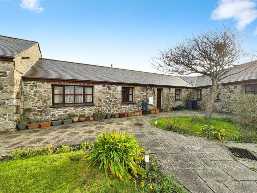 2-bed bungalow on The Lizard, Two bedroom bungalow in village location, £210,000