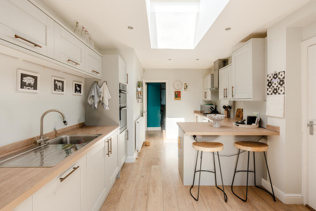 Main image of property: Peache Road, Bristol, Gloucestershire