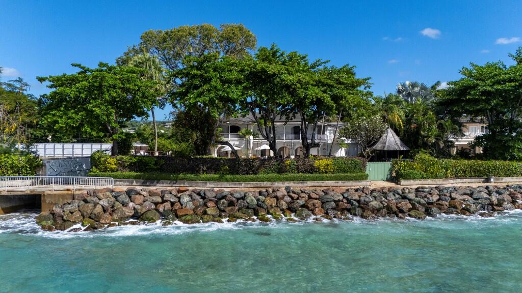 Main image of property: Holetown, St James