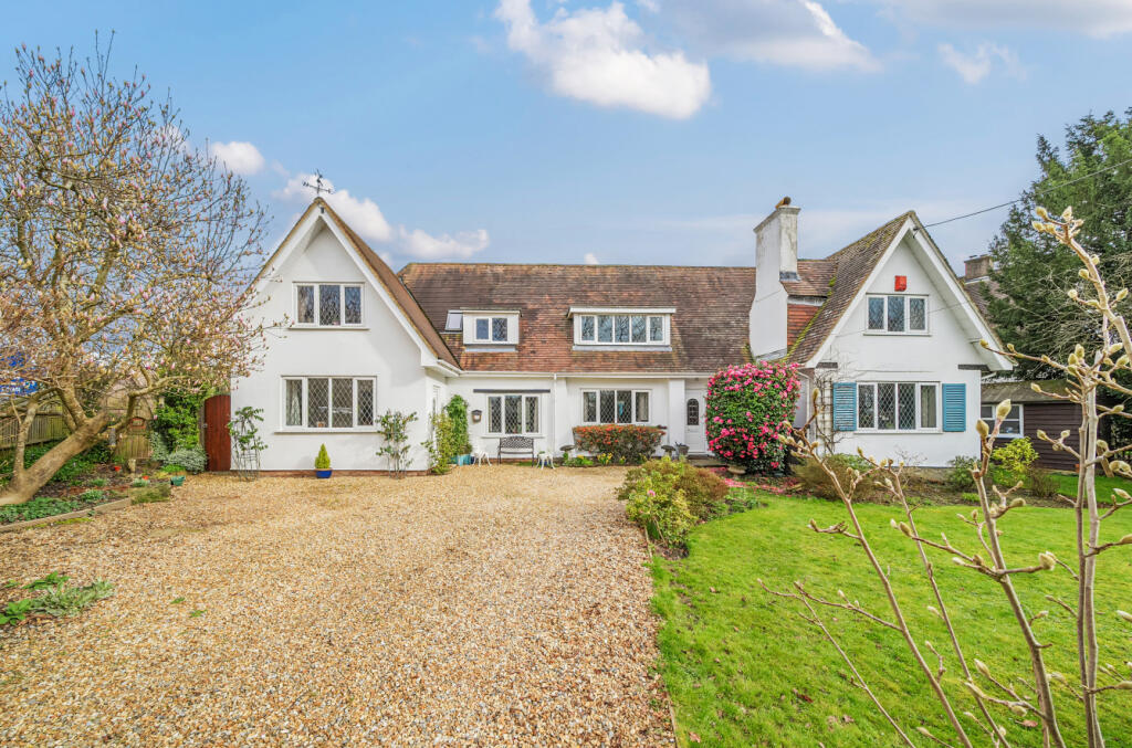 5-bed detached on Romsey Road, Nursling, Southampton, SO16, £725,000