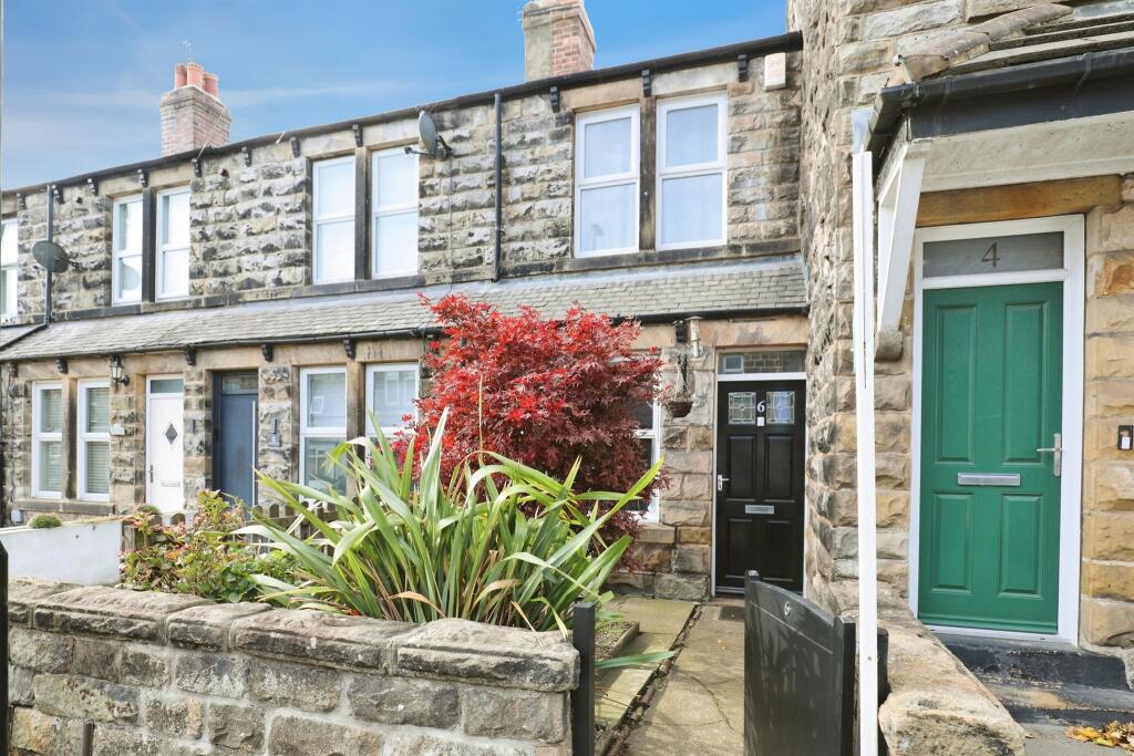 2 Bedroom Terraced in HG2 0AY