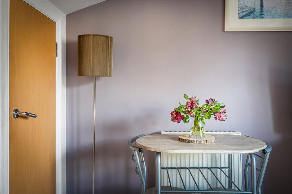 House in Tonbridge - More
