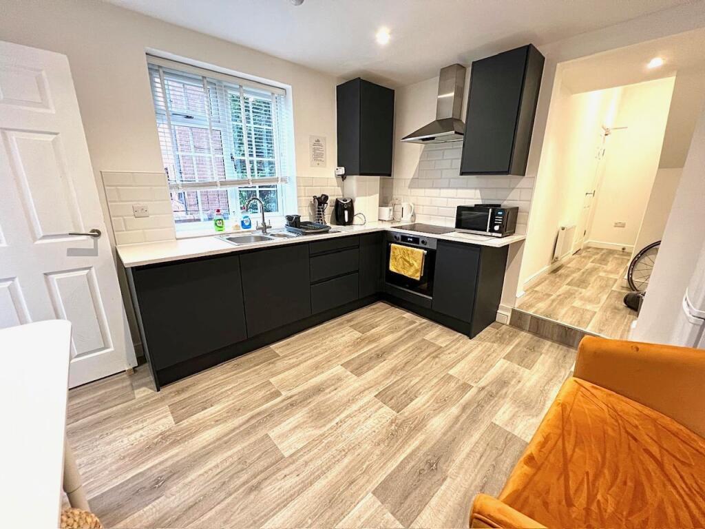 House in Doncaster - View 5