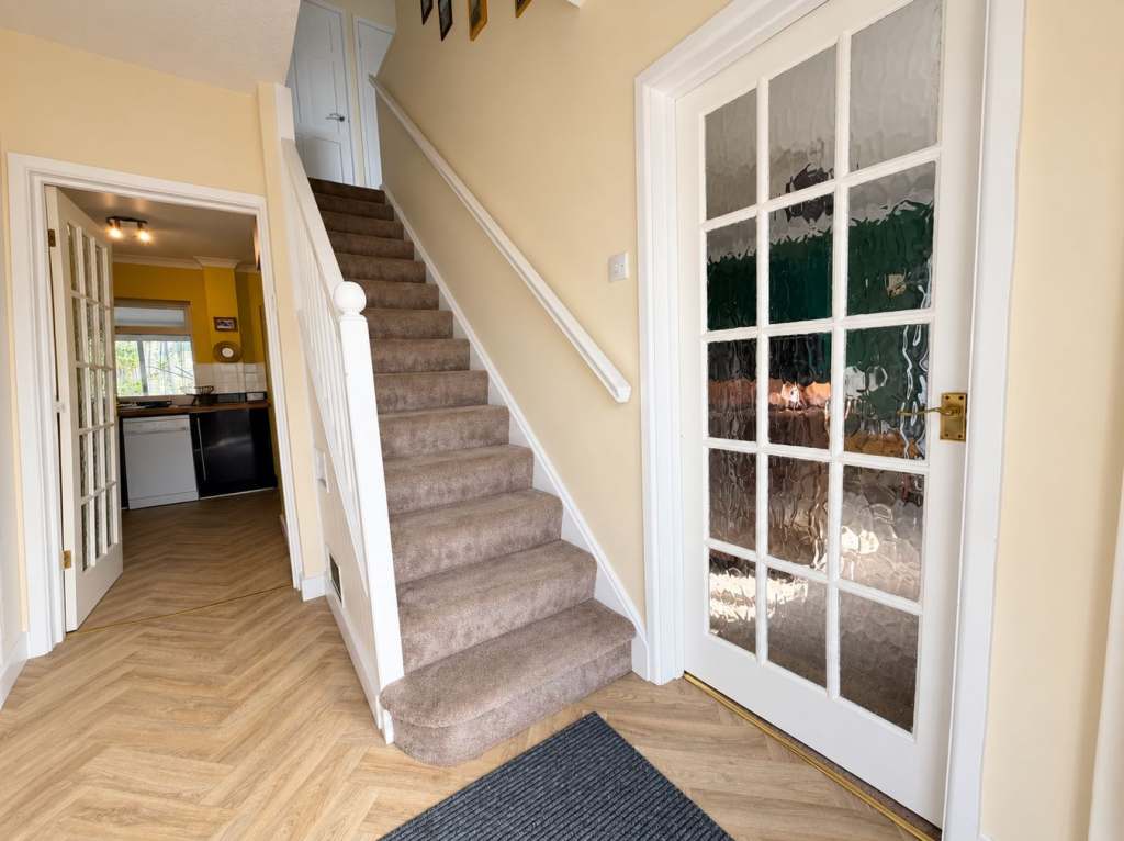 House in Capel-y-Groes, Llanwnnen - View 5