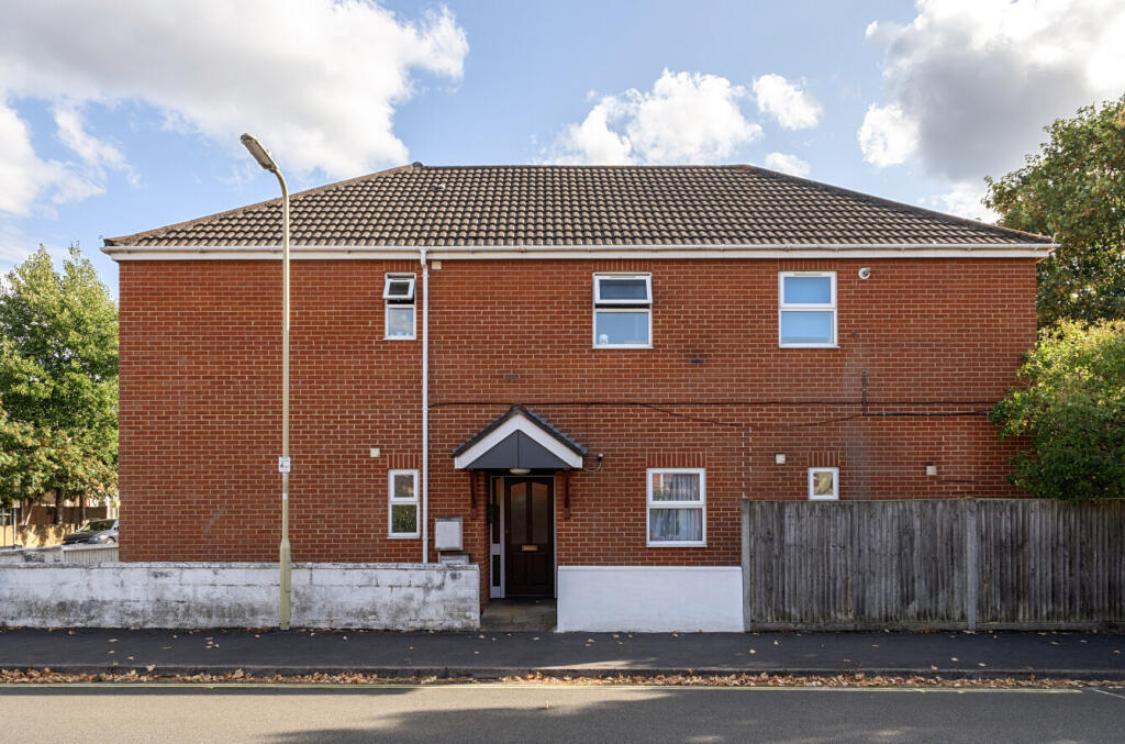 Main image of property: Nutbeem Road, Eastleigh, Hampshire, SO50