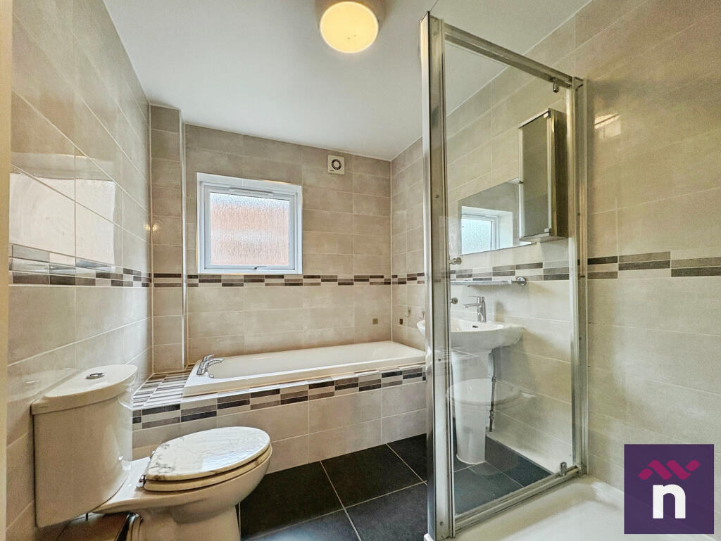 Apartment in Warminster, Wiltshire - View 4
