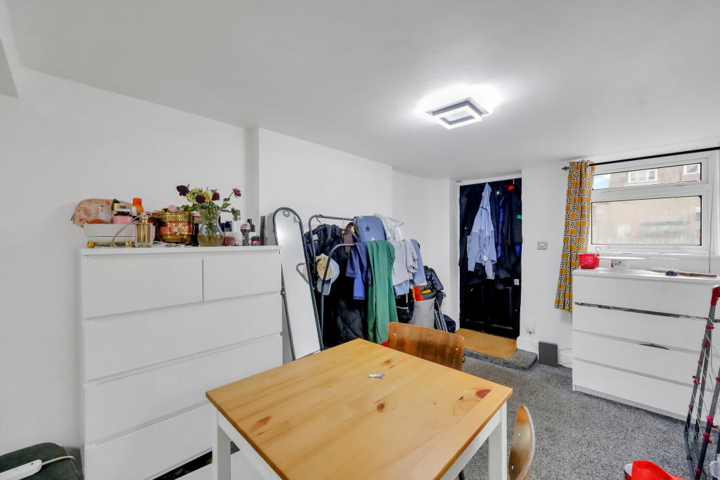Apartment in London, Manor Park, Streatham - More