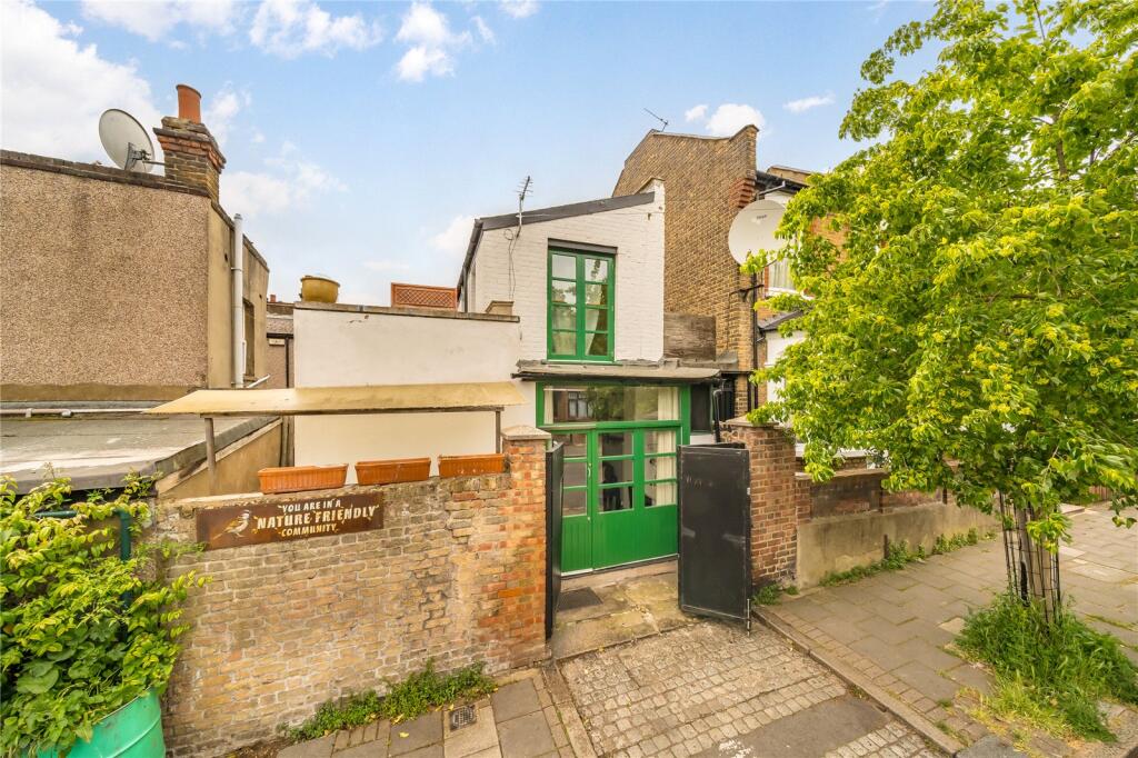 Main image of property: Trehurst Street, Hackney, London, E5