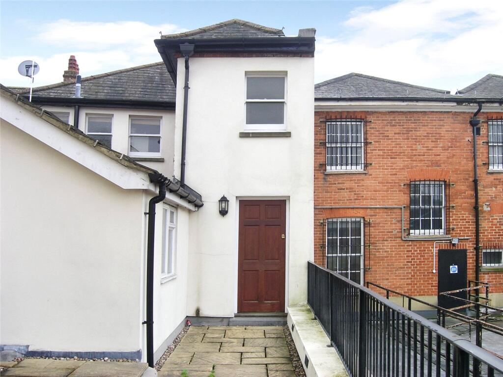 Main image of property: St. Georges Yard, Farnham, GU9