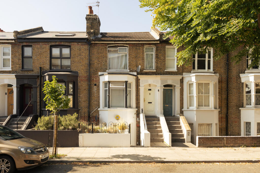 Apartment in London, Clapton Park, Homerton - View 4