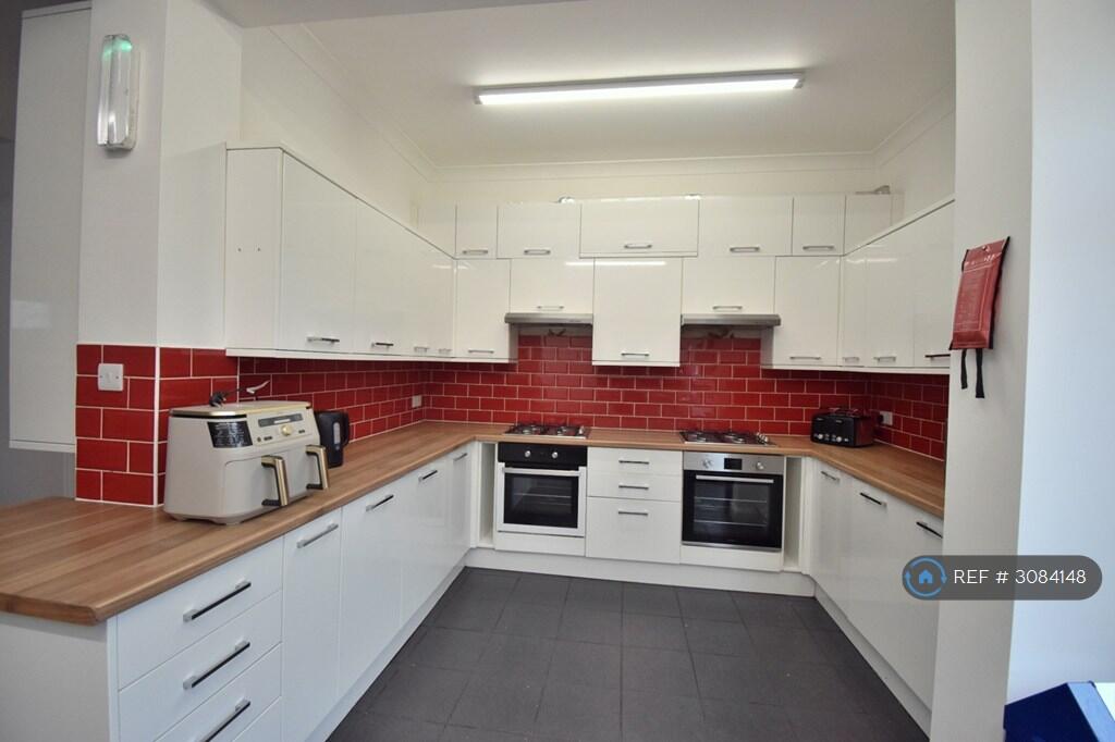 House in Reading - View 2