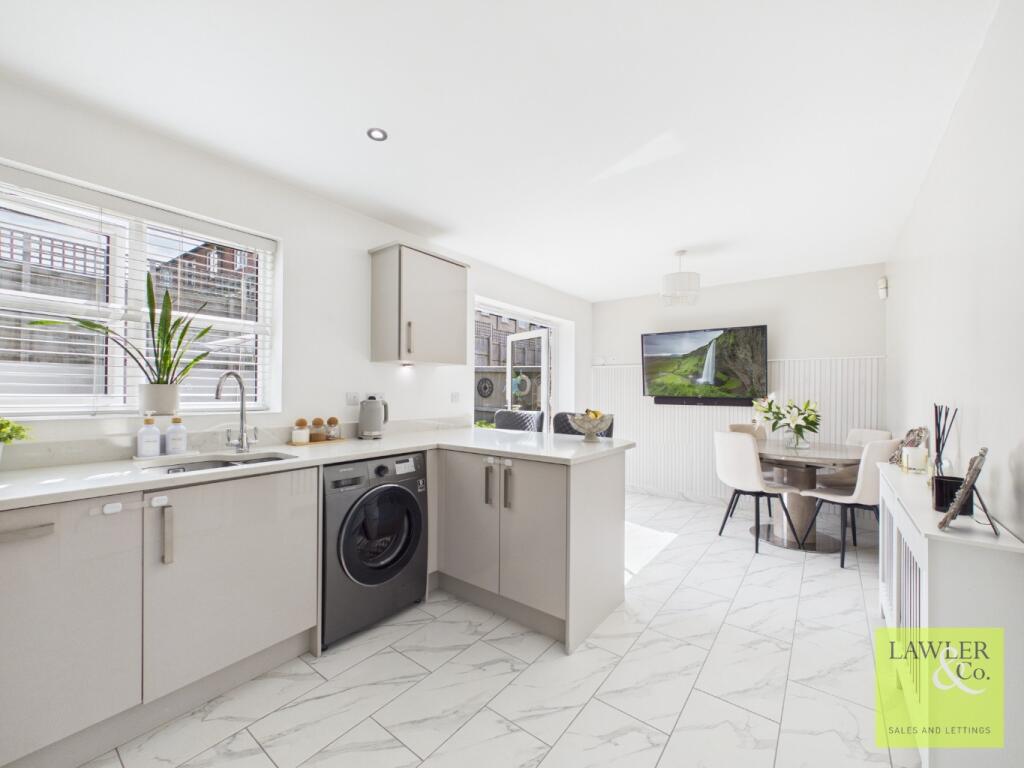 House in Stockport - View 3