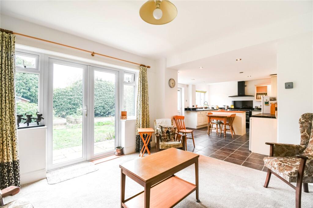 4, Paddock Road, Newbury, Berkshire, RG14 photo 2