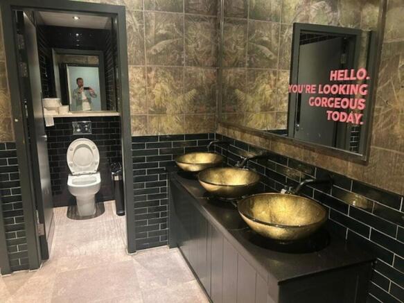 WC.jpg