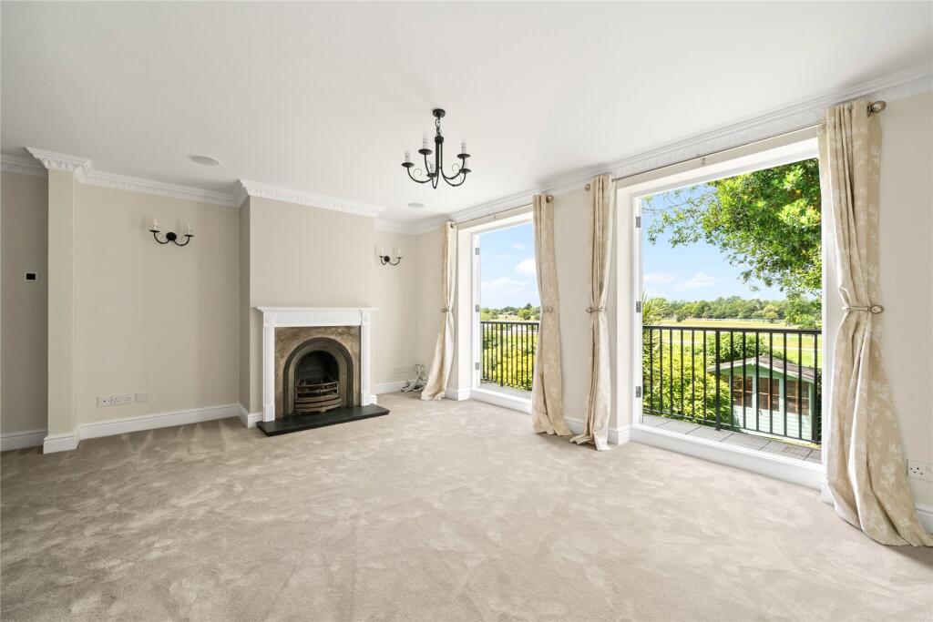 House in Kingston upon Thames - View 2