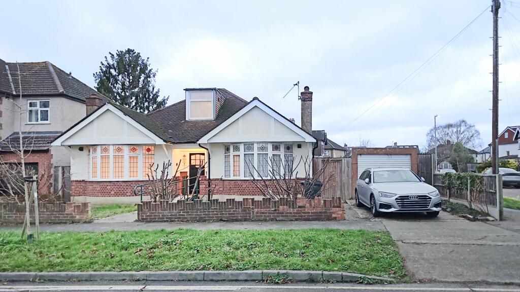 Main image of property: Oakleigh Avenue, Surbiton