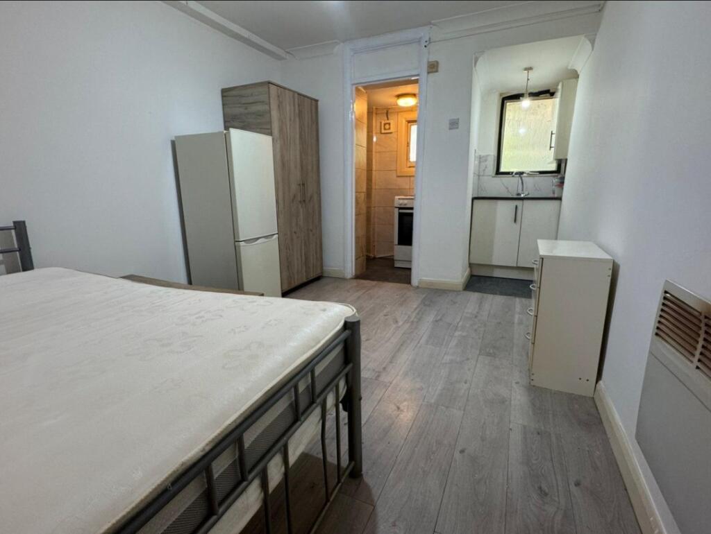 Main image of property: Lea Bridge Road, Leyton, E10