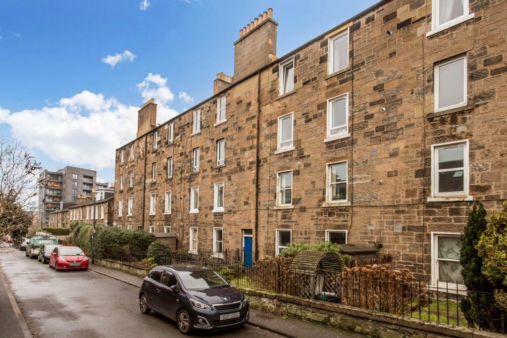 Main image of property: 3/12 Salmond Place, Abbeyhill, Edinburgh, EH7 5ST
