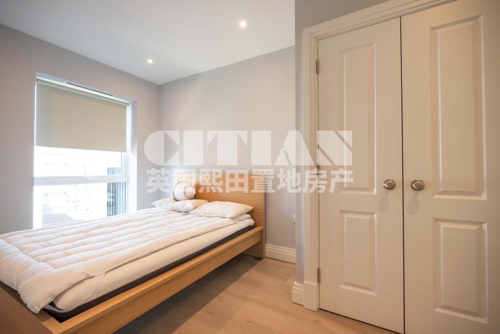 Apartment in London - More