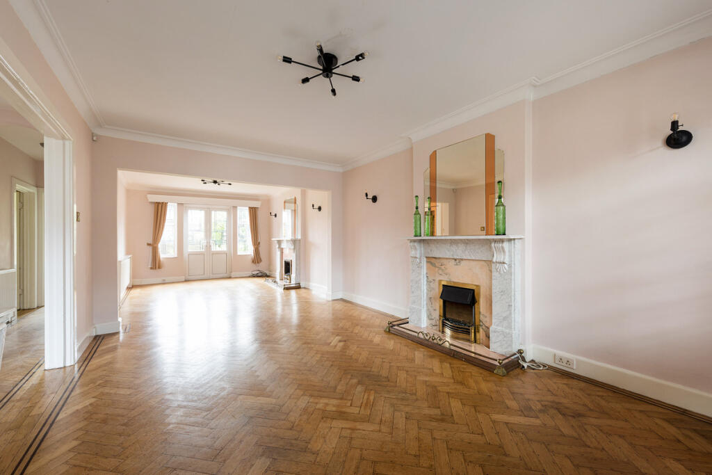 Main image of property: Cavendish Drive, Edgware, HA8