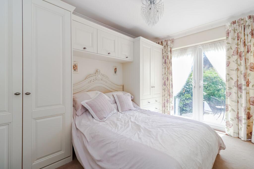 House in Watford, Woodside - View 4