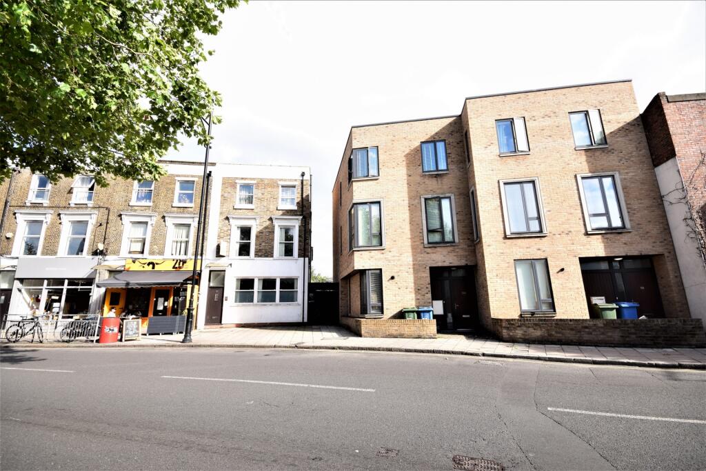 Main image of property: Nunhead Lane, Peckham, SE15