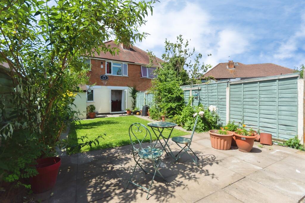 House in Solihull, West Midlands - More